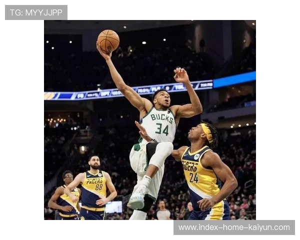 字母哥30.4分11.9篮板 雄鹿前锋持续攻防统治