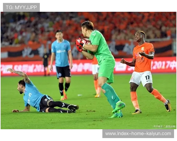 英超手球规则陷解释困境 自然位置与无意触球界定模糊